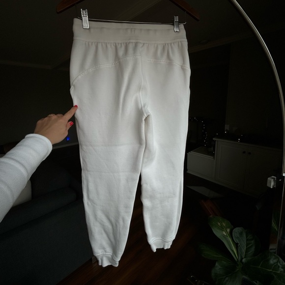 Lululemon Scuba High-Rise Jogger *Full Length size 6 - Picture 2 of 5